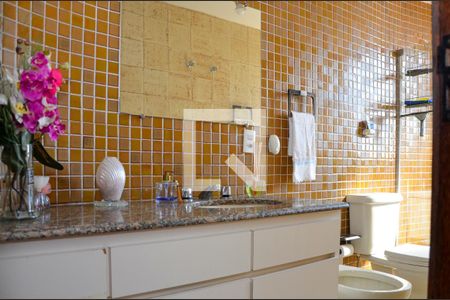 Apartamento à venda com 195m², 4 quartos e 2 vagasBanheiro Social