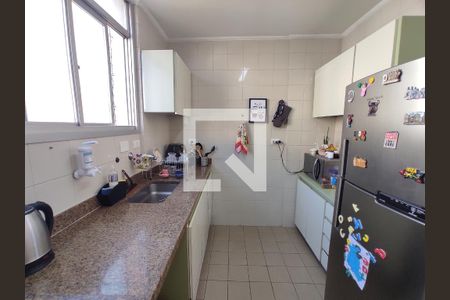Cozinha  de apartamento à venda com 2 quartos, 72m² em Perdizes, São Paulo