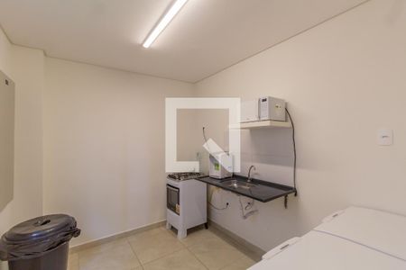 Apartamento para alugar com 33m², 2 quartos e sem vagaÁrea Comum - Salão de Festas  - Copa