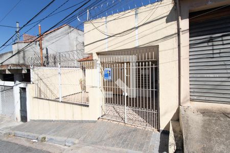Casa para alugar com 70m², 2 quartos e 4 vagasFachada