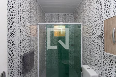 Casa para alugar com 70m², 2 quartos e 4 vagasBanheiro