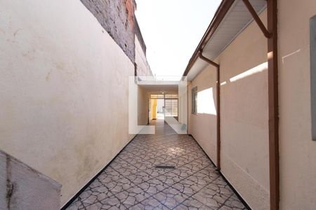 Casa para alugar com 70m², 2 quartos e 4 vagasQuintal