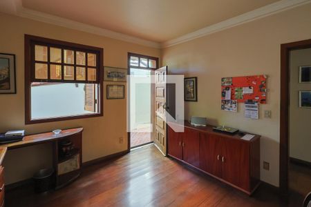 Sala  de casa à venda com 5 quartos, 450m² em São Bento, Belo Horizonte
