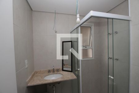 Apartamento à venda com 238m², 4 quartos e 4 vagasBanheiro suíte 2