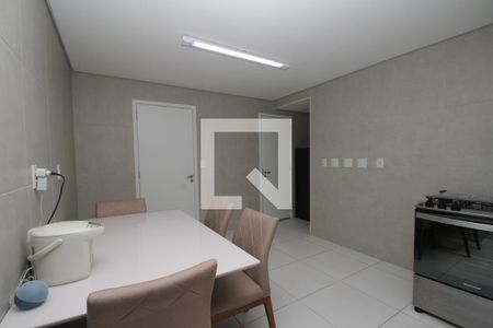 Apartamento à venda com 238m², 4 quartos e 4 vagasCozinha