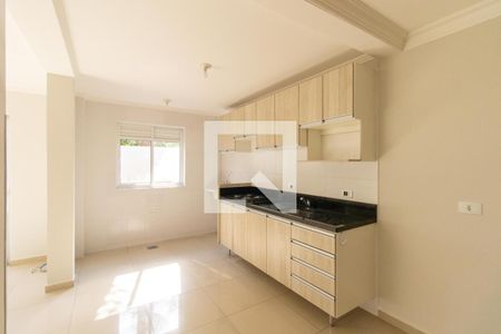 Sala/Cozinha/Área de Serviço de apartamento para alugar com 2 quartos, 73m² em Uberaba, Curitiba