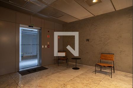 Studio à venda com 39m², 1 quarto e sem vaga Studio à venda com 39m², 1 quarto e sem vagaHall de entrada