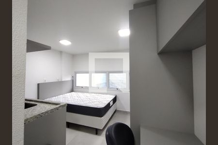 Sala - quarto de apartamento para alugar com 1 quarto, 15m² em Pantanal, Florianópolis