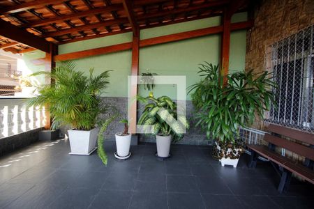 Casa à venda com 266m², 4 quartos e 3 vagasVaranda