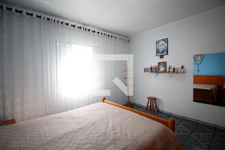 Casa à venda com 266m², 4 quartos e 3 vagasSuite