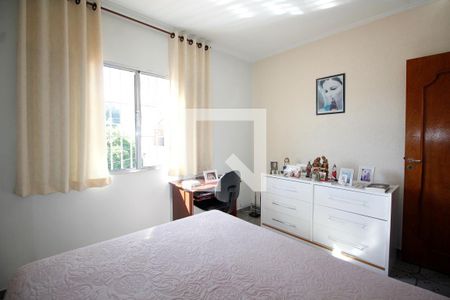 Casa à venda com 266m², 4 quartos e 3 vagasQuarto 2