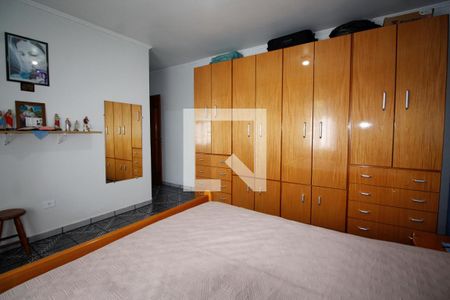 Casa à venda com 266m², 4 quartos e 3 vagasSuite