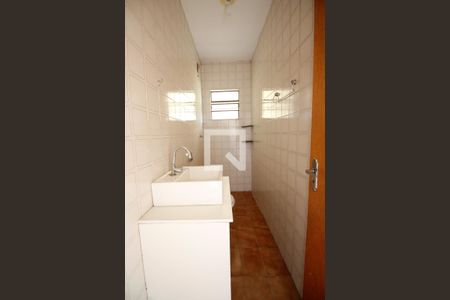 Casa à venda com 266m², 4 quartos e 3 vagasEdícula - Banheiro