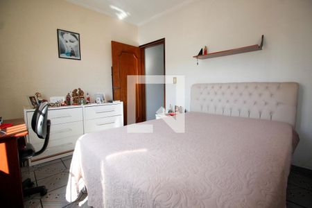 Casa à venda com 266m², 4 quartos e 3 vagasQuarto 2