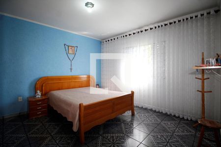 Casa à venda com 266m², 4 quartos e 3 vagasSuite