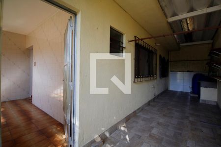 Casa à venda com 266m², 4 quartos e 3 vagasEdícula - Cozinha
