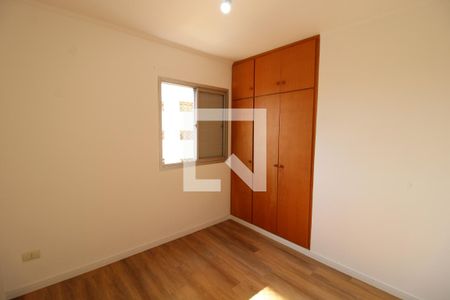 Quarto 2 de apartamento para alugar com 2 quartos, 52m² em Santa Teresinha, São Paulo