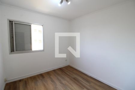 Quarto 1 de apartamento para alugar com 2 quartos, 52m² em Santa Teresinha, São Paulo