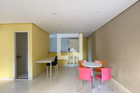 Área comum de apartamento à venda com 3 quartos, 80m² em Jardim Tupanci, Barueri