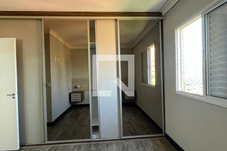 Suíte 1 de apartamento para alugar com 3 quartos, 80m² em Jardim Tupanci, Barueri