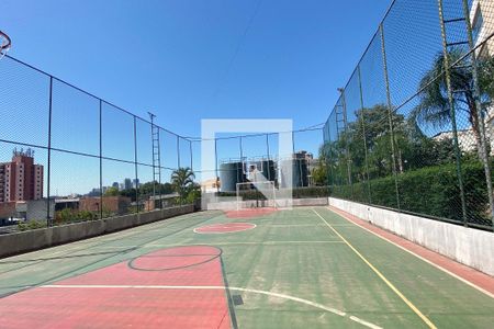 Quadra de apartamento à venda com 3 quartos, 80m² em Jardim Tupanci, Barueri