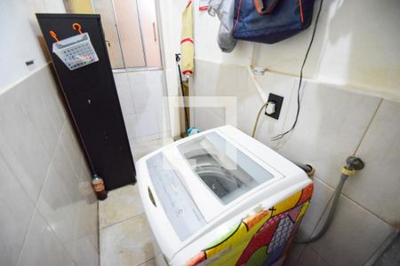 Casa de condomínio à venda com 180m², 4 quartos e 2 vagasÁrea de Serviço