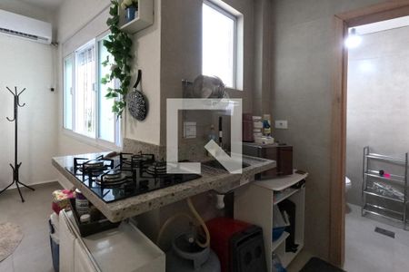 Cozinha de kitnet/studio para alugar com 1 quarto, 31m² em José Menino, Santos
