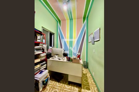 Casa à venda com 72m², 3 quartos e sem vagaEscritório 