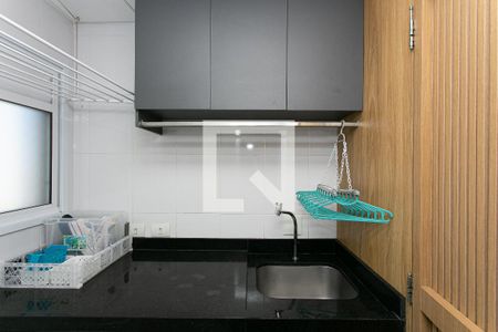 Apartamento à venda com 123m², 3 quartos e 2 vagas Apartamento à venda com 123m², 3 quartos e 2 vagasÁrea de Serviço