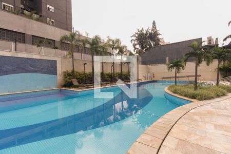 Apartamento à venda com 123m², 3 quartos e 2 vagas Apartamento à venda com 123m², 3 quartos e 2 vagasÁrea comum - Piscina