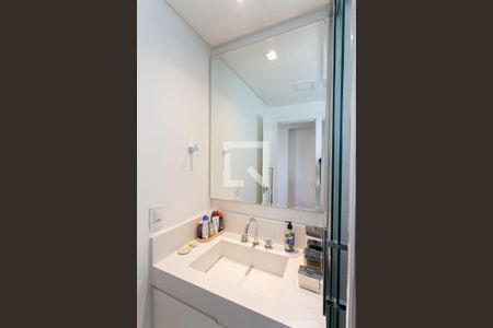 Apartamento à venda com 123m², 3 quartos e 2 vagas Apartamento à venda com 123m², 3 quartos e 2 vagasBanheiro da Suíte