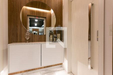 Apartamento à venda com 123m², 3 quartos e 2 vagas Apartamento à venda com 123m², 3 quartos e 2 vagasHall Social