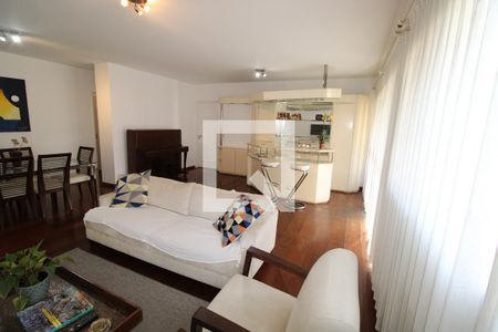 Sala de apartamento para alugar com 4 quartos, 150m² em Vila Andrade, São Paulo