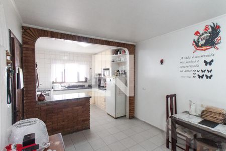 Casa à venda com 280m², 3 quartos e 8 vagasCozinha