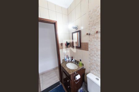 Casa à venda com 280m², 3 quartos e 8 vagasBanheiro