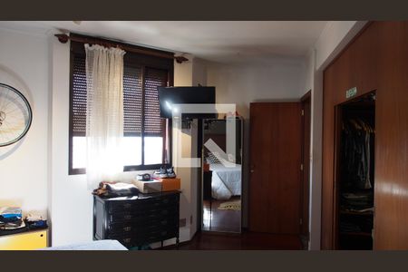 Apartamento à venda com 247m², 4 quartos e 3 vagasQuarto 