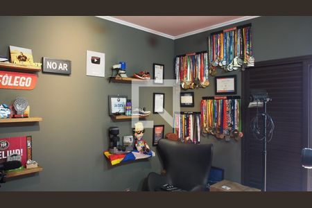 Apartamento à venda com 247m², 4 quartos e 3 vagasQuarto 