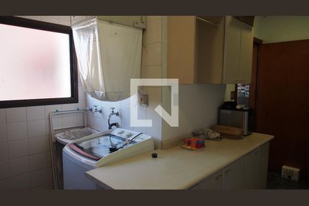 Apartamento à venda com 247m², 4 quartos e 3 vagasÁrea de serviço 