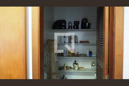 Apartamento à venda com 247m², 4 quartos e 3 vagasCozinha 