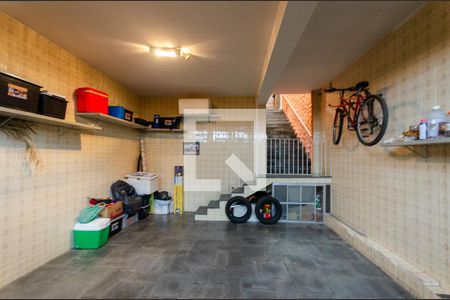 Casa à venda com 234m², 4 quartos e 2 vagasGaragem