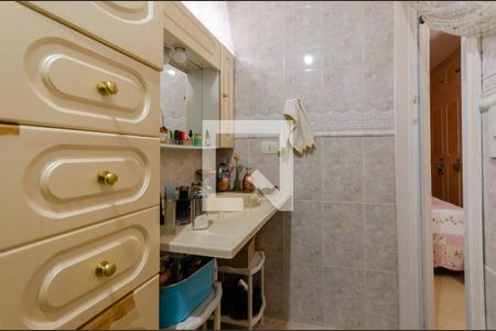 Casa à venda com 234m², 4 quartos e 2 vagasBanheiro da suíte