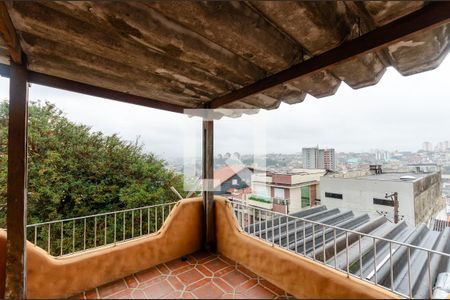 Casa à venda com 234m², 4 quartos e 2 vagasSacada do quarto 1
