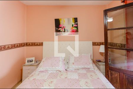 Casa à venda com 234m², 4 quartos e 2 vagasSuíte