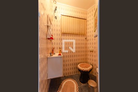 Casa à venda com 234m², 4 quartos e 2 vagasLavabo