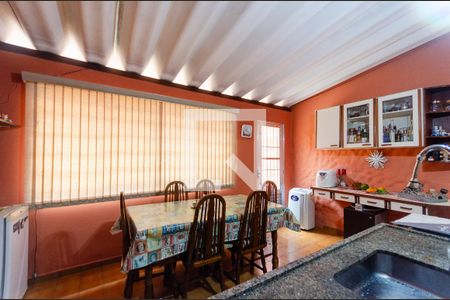 Casa à venda com 234m², 4 quartos e 2 vagasCopa da cozinha