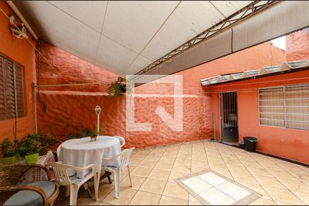Casa à venda com 234m², 4 quartos e 2 vagasQuintal