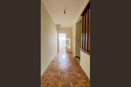 Corredor de casa para alugar com 3 quartos, 213m² em Centro, Santo André
