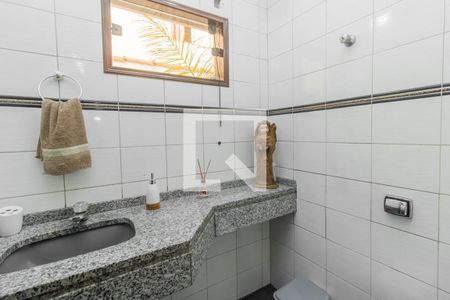 Lavabo de casa para alugar com 3 quartos, 162m² em Penha de França, São Paulo