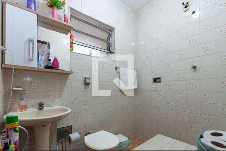 Banheiro Social de casa à venda com 2 quartos, 250m² em Lapa, São Paulo