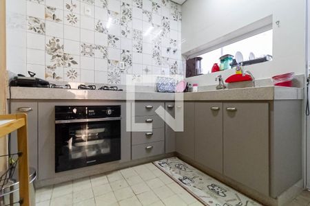 Casa à venda com 320m², 2 quartos e 1 vaga Casa à venda com 320m², 2 quartos e 1 vagaCozinha